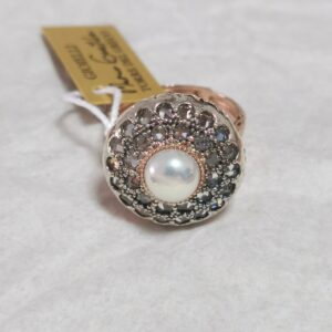 Anello "Toppa" tondo con perla