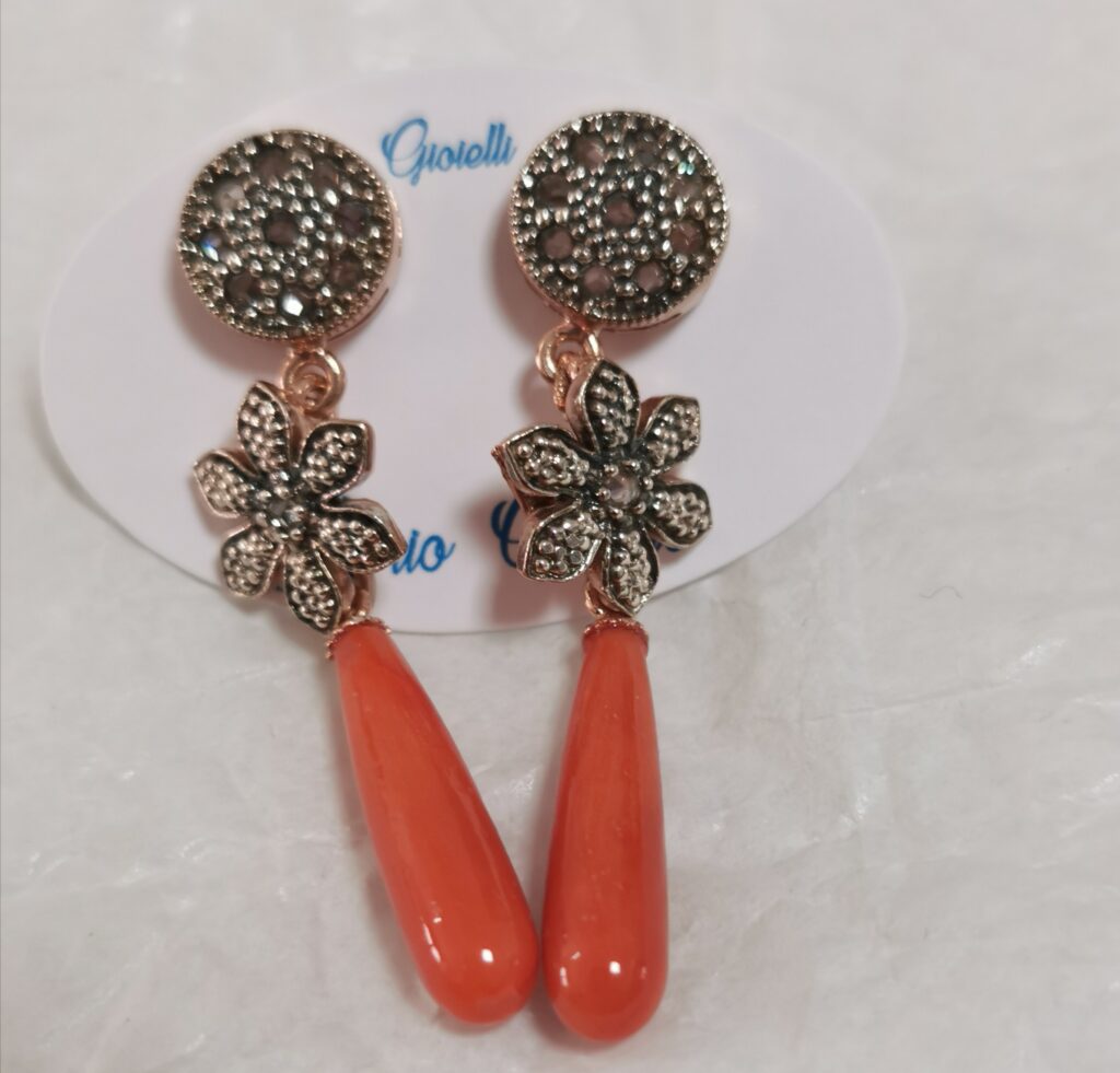 Orecchini "Toppe" mini, fiore e pendente